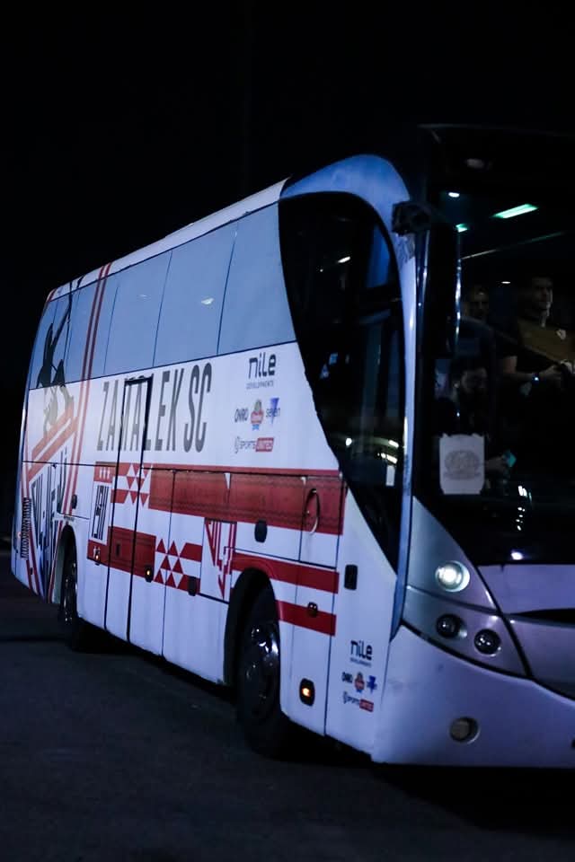 حافلة الزمالك تصل ستاد القاهرة استعداداً لمواجهة أبوقير للاسمدة بالدوري