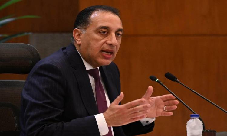 مدبولي: معرض «العلمين للطيران» يسهم في التعرف على أحدث التقنيات بمجالات التسليح