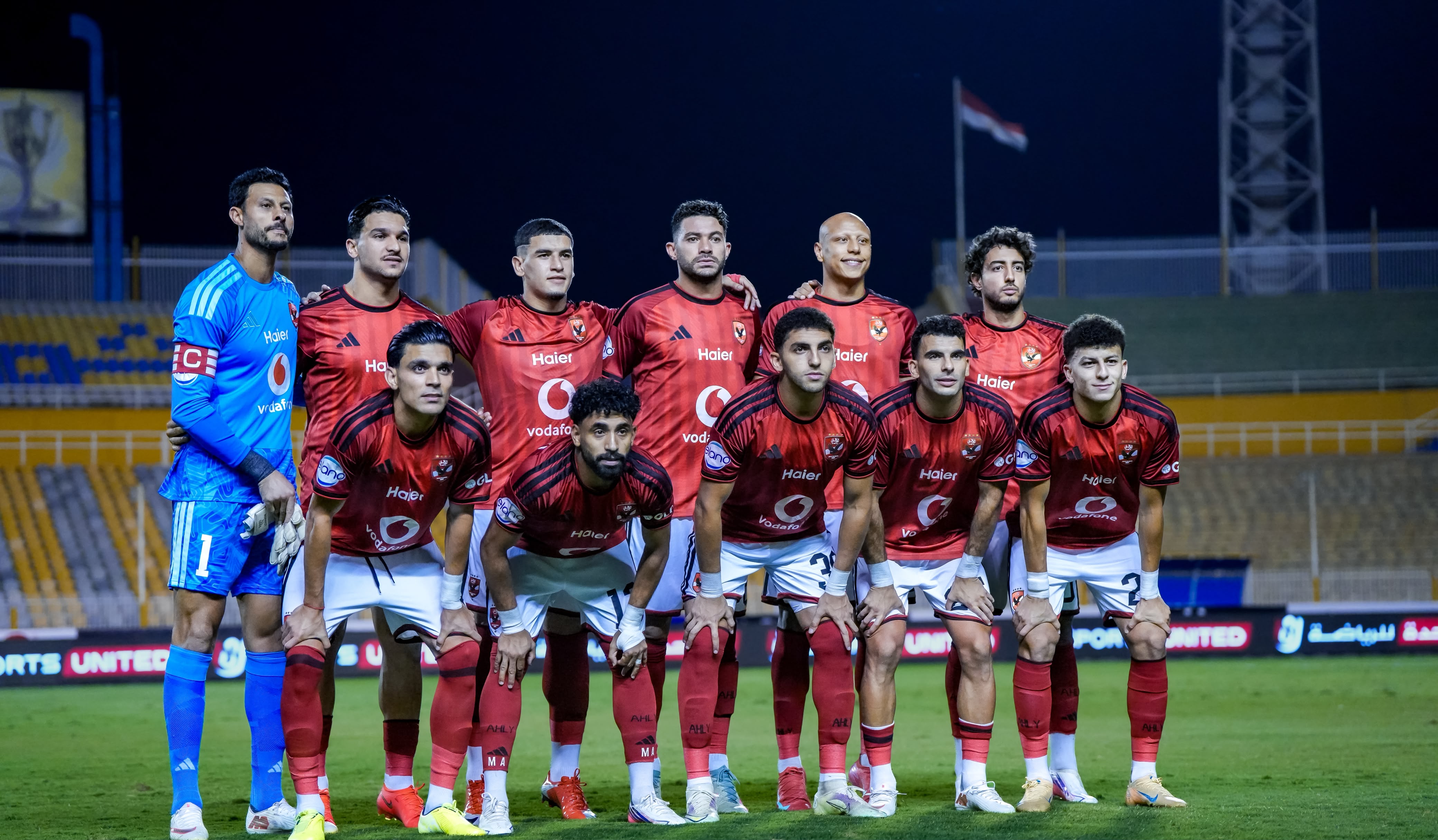 أعلن المغربي الحسين عموته، المدير الفني للفريق الأول لكرة القدم بالنادي الأهلي، تشكيل فريقه الأساسي لمواجهة أبو قير للأسمدة والمقرر انطلاقها بعد قليل.