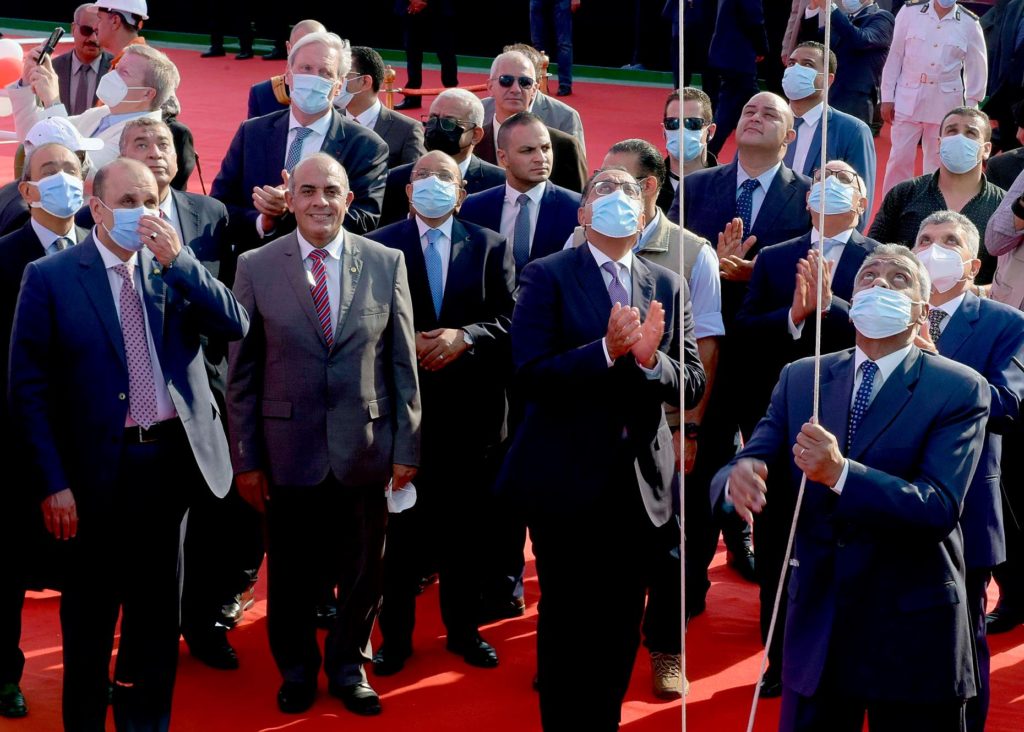 الكراكة حسين طنطاوي في قناة السويس