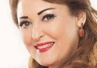 العناية الإلهية تنقذ الفنانة "نهال عنبر" من الموت المحقق أثناء عرض مسرحية زقاق المدق