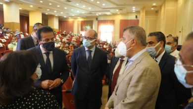 وزير التعليم العالي يتابع حملة تطعيم أعضاء هيئة التدريس ضد كورونا