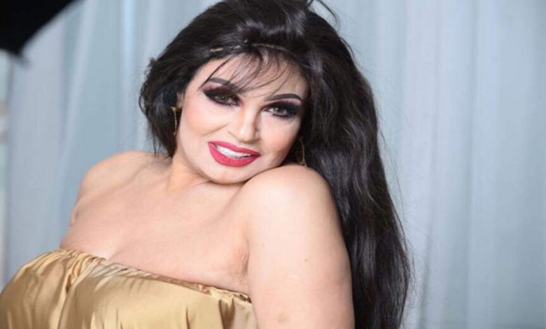 "فيفي عبدة" تشعل السوشيال ميديا بـ رقصة نارية داخل الحمام بالبشكير..فيديو