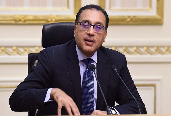 رئيس الحكومة يصدر قرار بـ منع التعينات والترقيات "لهذا السبب"