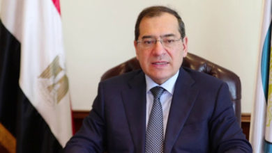 وزير البترول يكشف عن أسباب إلغاء التعامل بـ بنزين 80