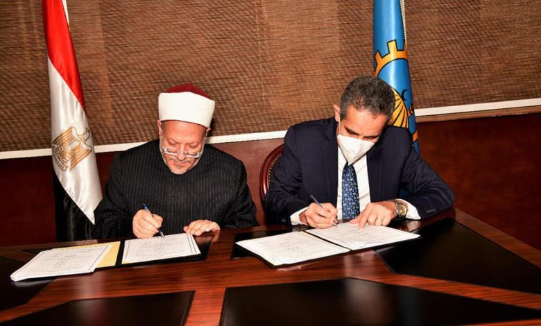مفتي الجمهورية ومحافظ الغربية يوقعان بروتوكول إنشاء أول فرع لدار الإفتاء