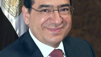 الملا.. يضع حجر أساس محطة معالجة "الحمد البرية"