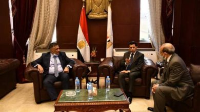 وزير الشباب يلتقي بـ وزير السكن والعمران الجزائري