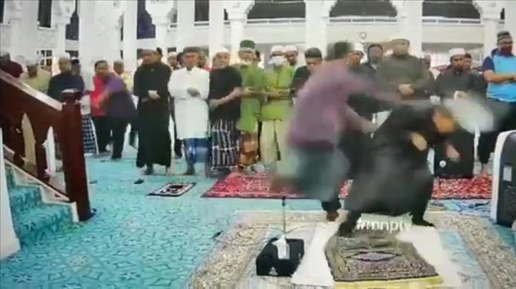 إمام المسجد
