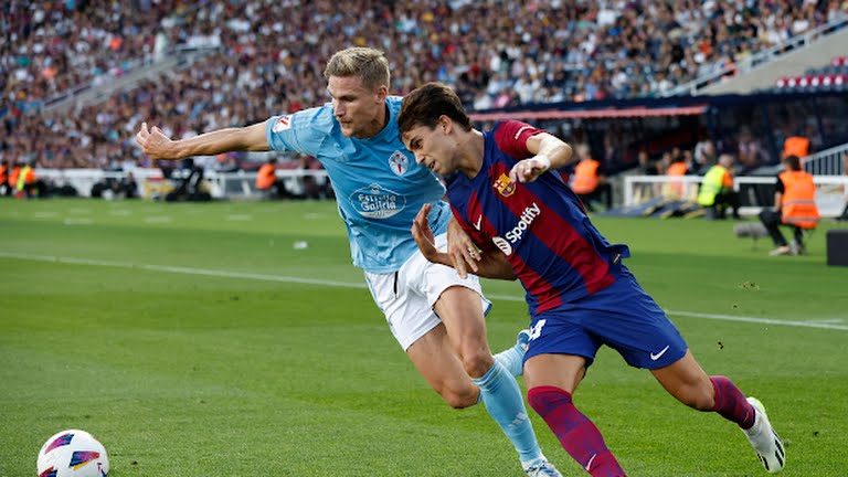برشلونة يعتلي صدارة الدوري الإسباني