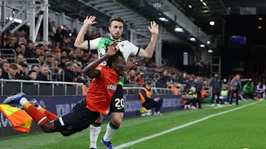 ليفربول يواصل نزيف النقاط