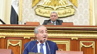 وزير التموين