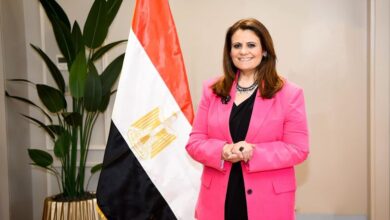 وزيرة الهجرة