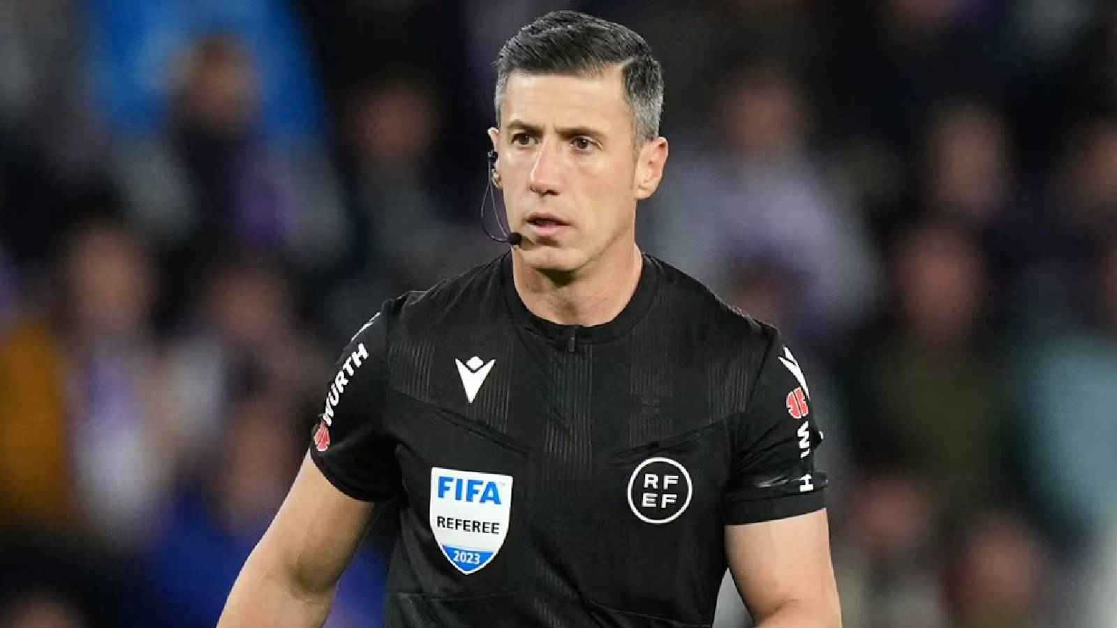 صافرة أسبانية .. الكشف عن حكم قمة الدوري المصري بين الأهلي والزمالك