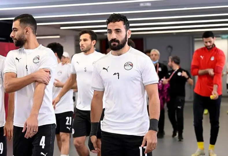مصدر بالجهاز الفني للمنتخب: لاشين لن يشارك أمام بوركينا فاسو بسبب الإصابة