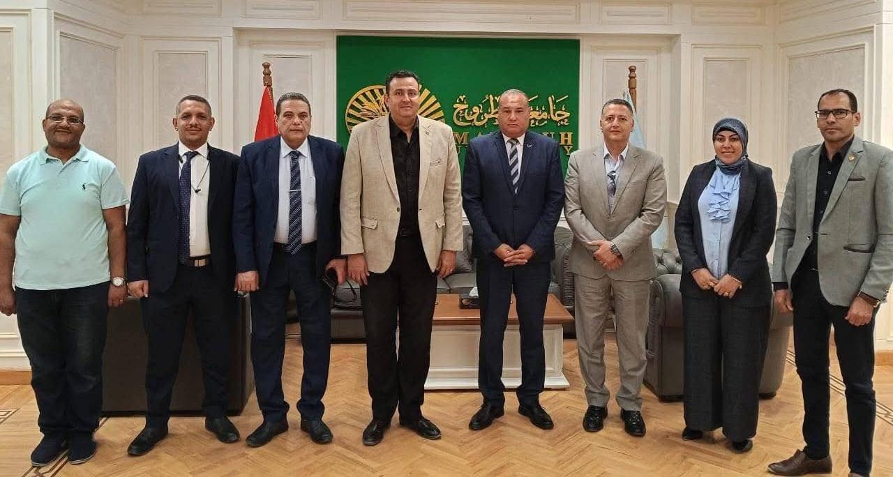 جامعة مطروح تبحث سبل التعاون مع مديرية الشباب والرياضة لخدمة المجتمع المحلي
