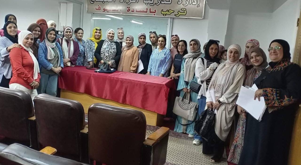 جامعة قناة السويس تنظم برنامجاً تدريبياً حول "القابلية للاستهواء وتأثيرها على انتشار الشائعات"