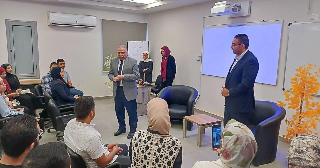 رئيس جامعة طنطا يشهد فعاليات تدريبية في ريادة الأعمال بمركز التطوير المهني بكلية العلوم