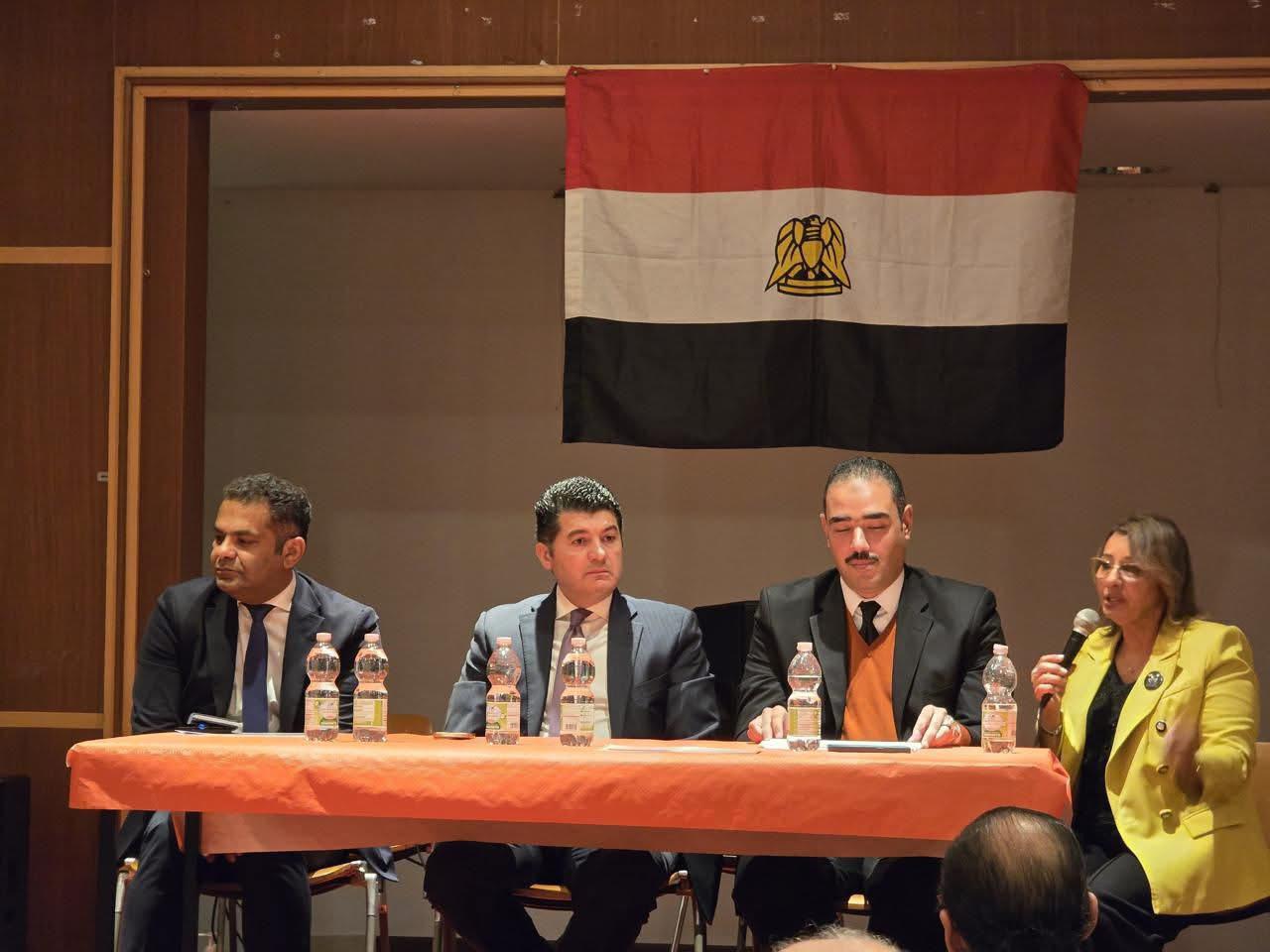 القنصل العام المصرى يشارك فى اجتماع الجمعيات المصرية في ميلانو