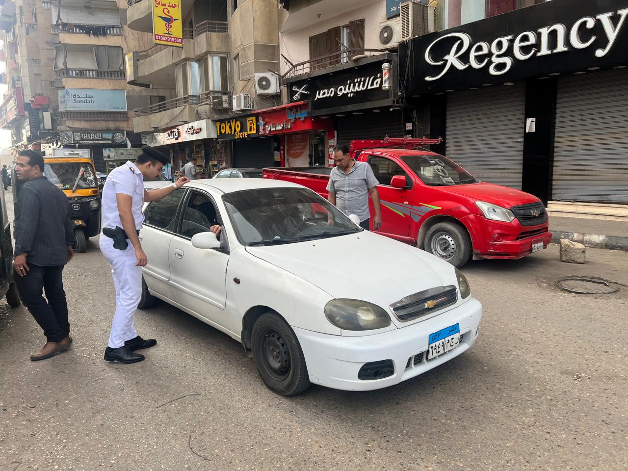 حملات أمنية مكبرة في عدد من الشوارع بالعاصمة.. صور