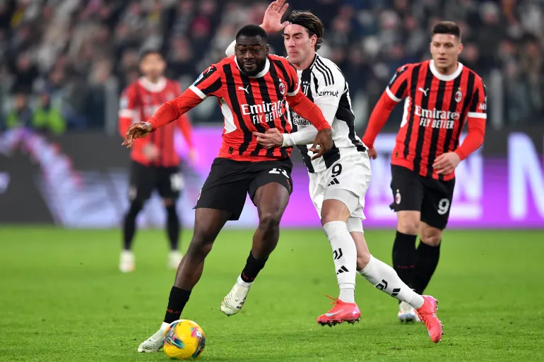 التشكيل الرسمي لقمة يوفنتوس وميلان في الدوري الإيطالي