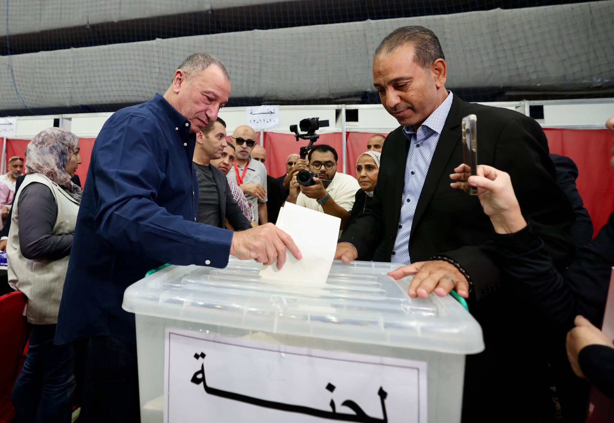قبل ساعات من غلق باب التصويت .. اكتمال النصاب القانوني للجمعية العمومية بـ الأهلي