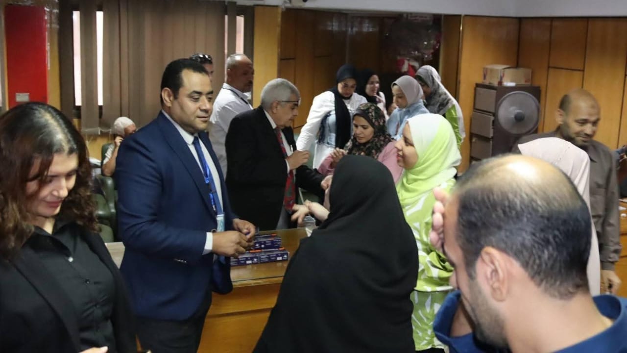 مركز صحة الشباب بكلية طب أسيوط يواصل مبادرته في الكشف والتثقيف الصحي لأسرة الجامعة
