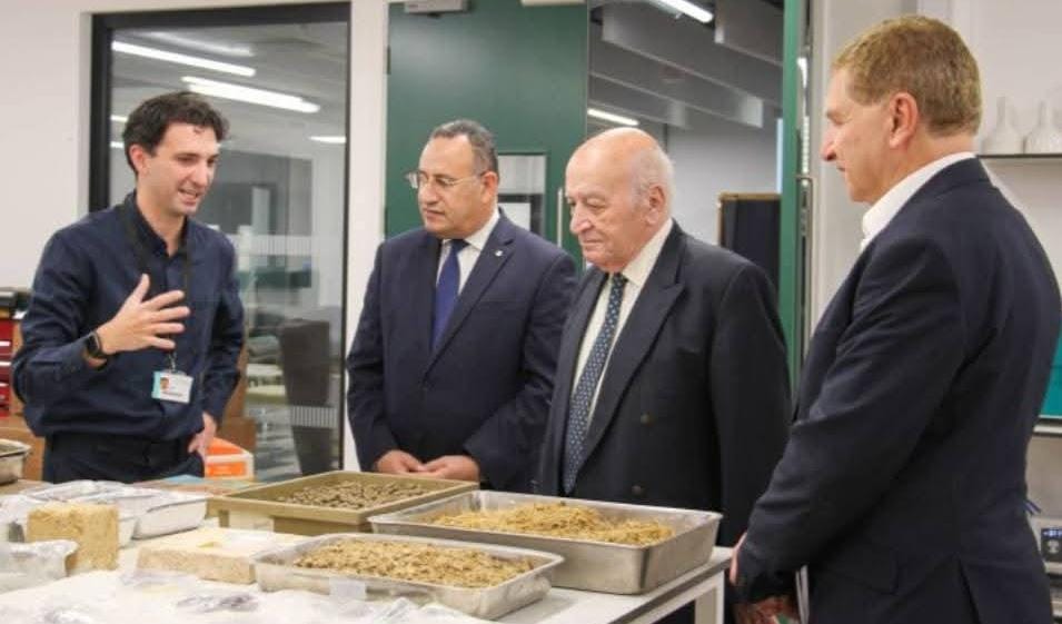 رئيس جامعة الإسكندرية يزور جامعات بريطانية لتعزيز التعاون الأكاديمي والبحثي
