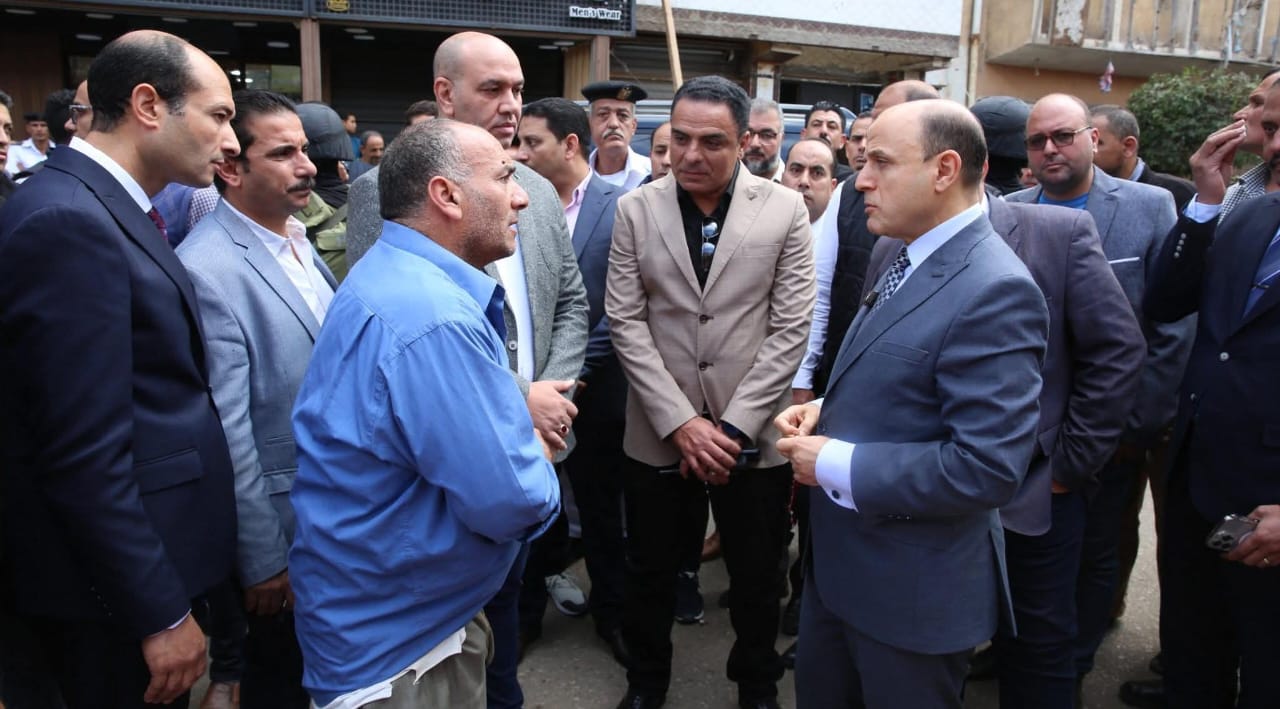 محافظ كفرالشيخ يستمع لشكاوى وطلبات أهالي مدينة قلين