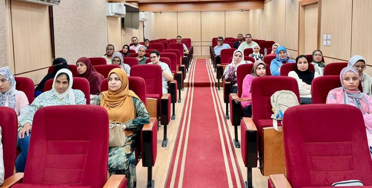 جامعة الأقصر تطلق دورة "إعداد معلم جامعي"