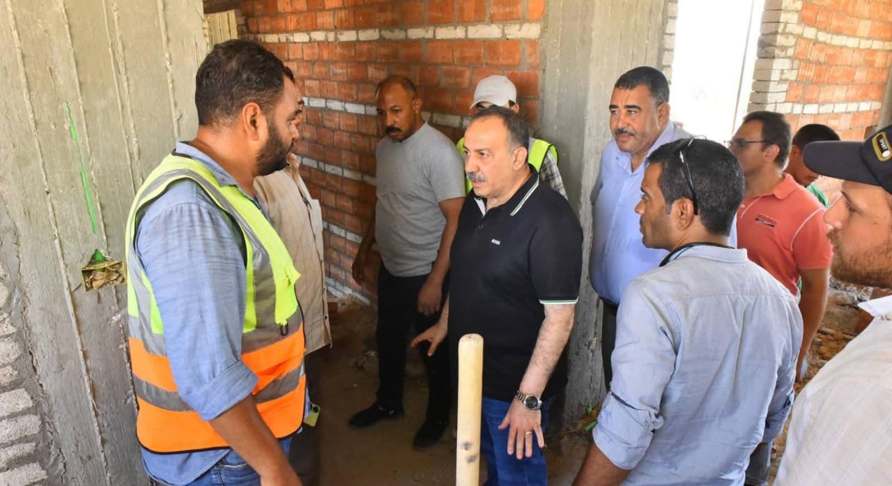محافظ أسيوط: 80% نسبة الإنشاءات بمجمع صناعات الرمان بالبداري