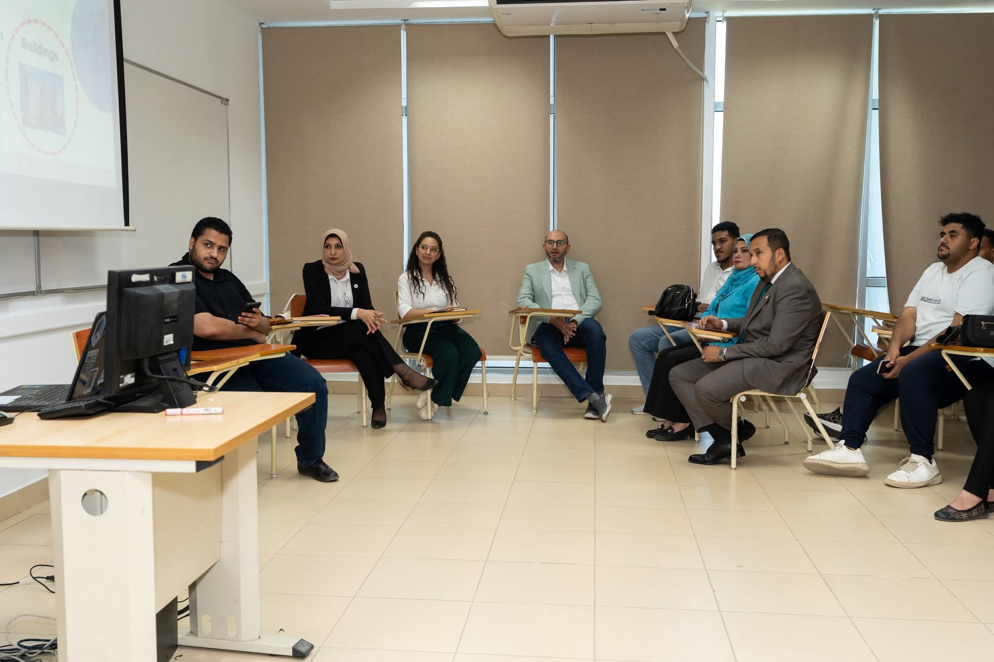 جامعة حلوان تشارك في ختام مؤتمر الشباب المحلي لتغير المناخ بجامعة النيل