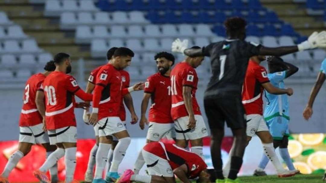 نجوم منتخب مصر يشاركون في احتفالات التأهل رغم الغياب عن مواجهة غينيا بيساو