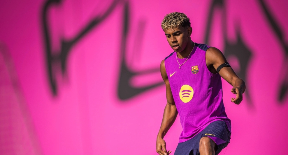 قبل الكلاسيكو.. لامين يامال يشعل الأجواء بتصريح ناري: "ريال مدريد يسرق ثم يشتكي"