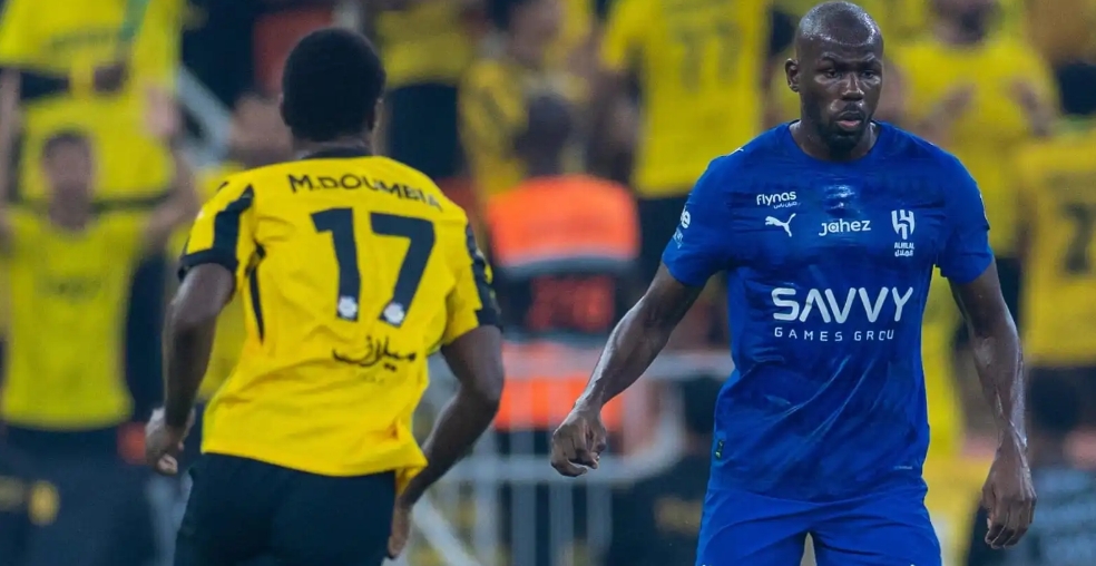 "نيران صديقة" ورصاصة برازيلية.. كيف حسم الهلال قمة الاتحاد في عقر داره؟