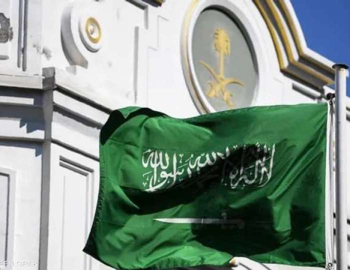 شروط الزيارة العائلية للمقيمين في السعودية 2025