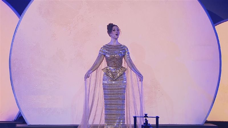 شيرين أحمد تقدم سيمفونية عالمية في افتتاح المتحف المصري الكبير