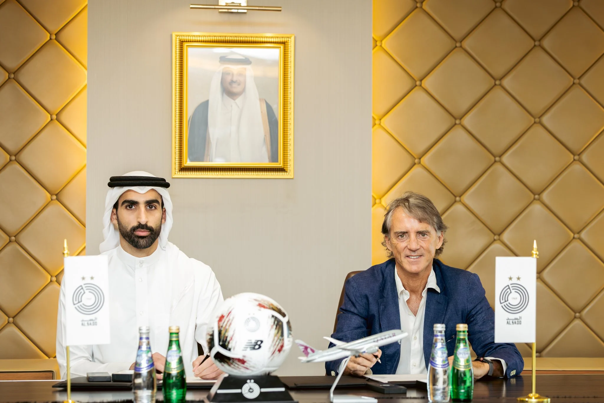 السد يعلن تعاقده مع روبرتو مانشيني رسميا