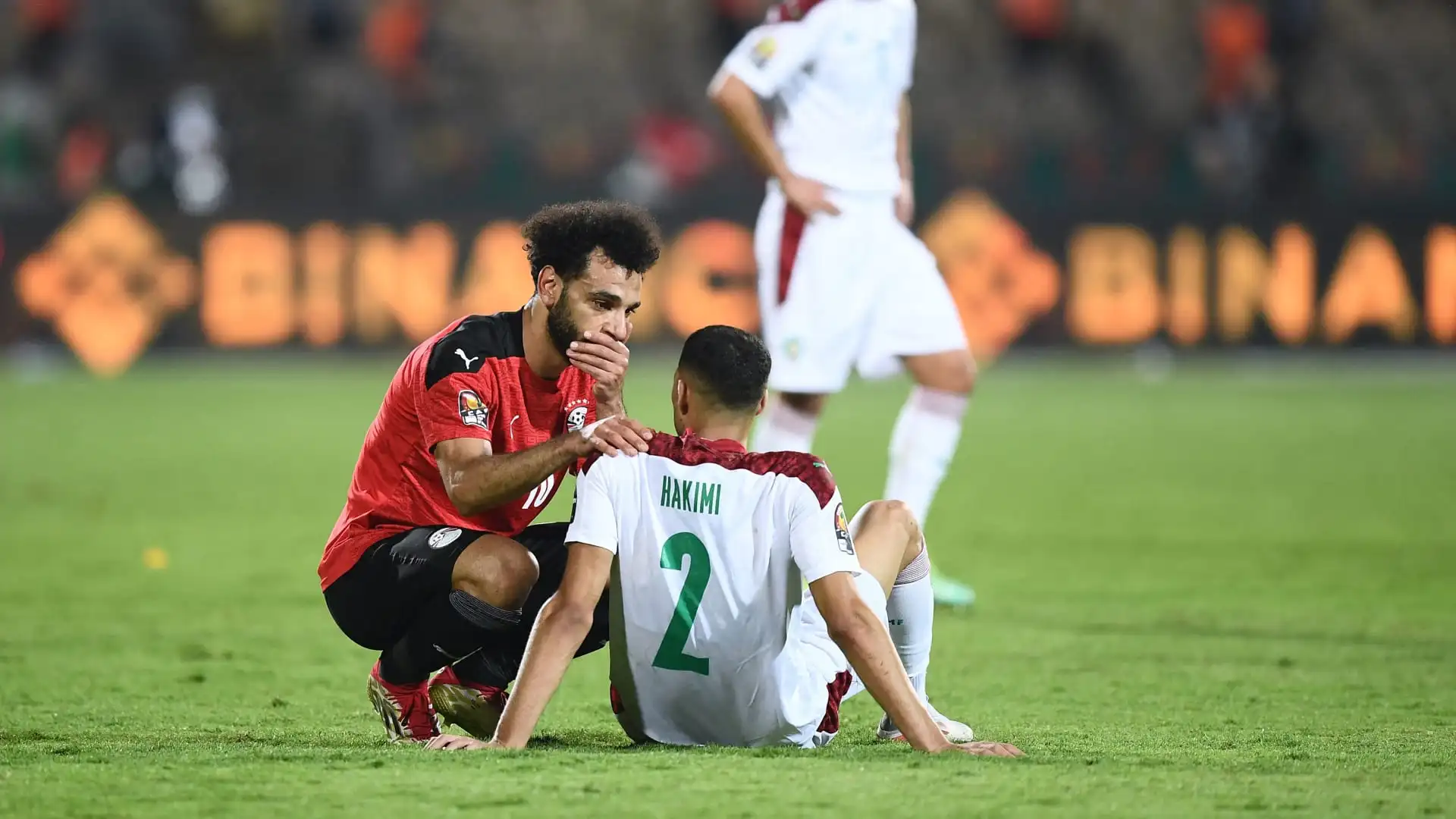 صلاح وحكيمي وأوسيمين في سباق ثلاثي على جائزة أفضل لاعب إفريقي 2025