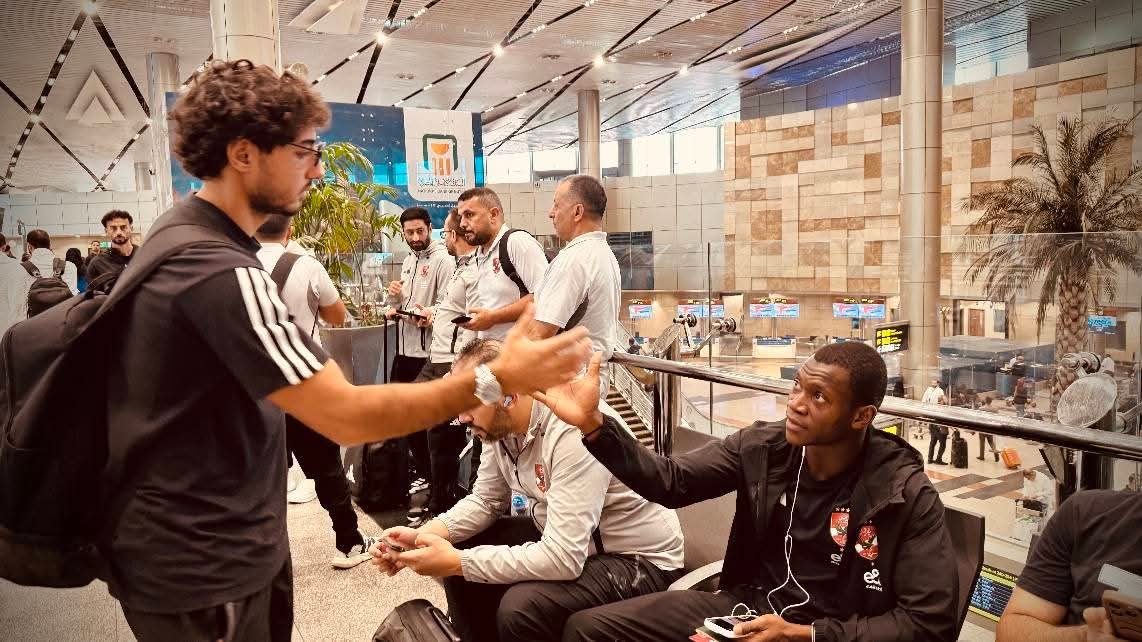 الأهلي يصطحب جميع اللاعبين إلى الإمارات استعدادًا للسوبر المصري