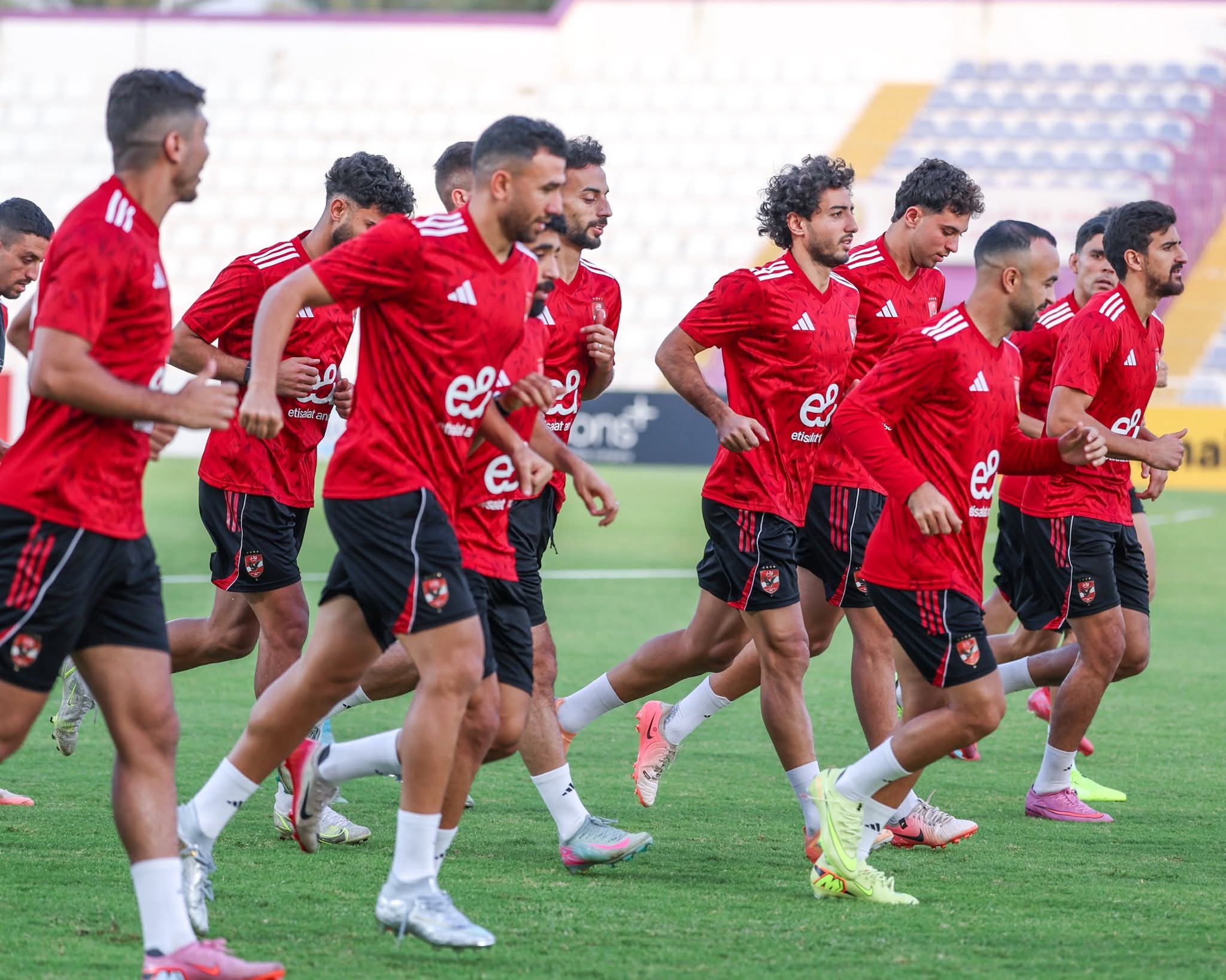 الأهلي يستأنف تدريباته اليوم استعدادًا لمواجهة شبيبة القبائل الجزائري