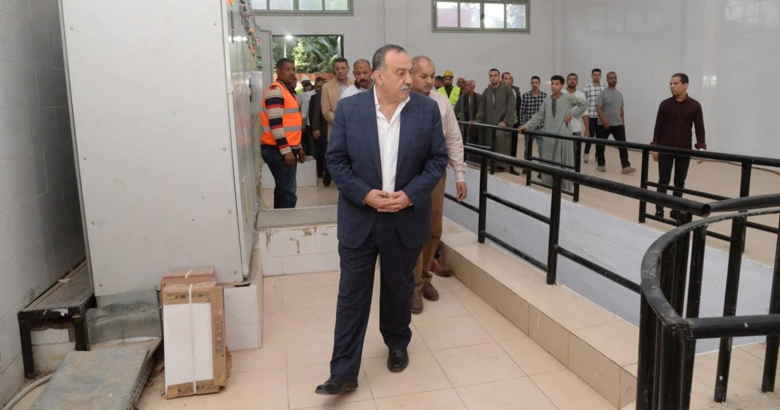 محافظ أسيوط يتفقد التشغيل التجريبي لمحطة صرف صحي قرية أولاد إبراهيم