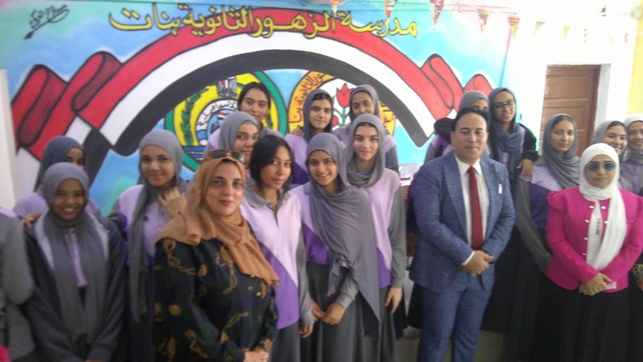 جامعة قناة السويس تقدم ندوة توعوية حول التوازن النفسي بمدرسة الزهور الثانوية بنات
