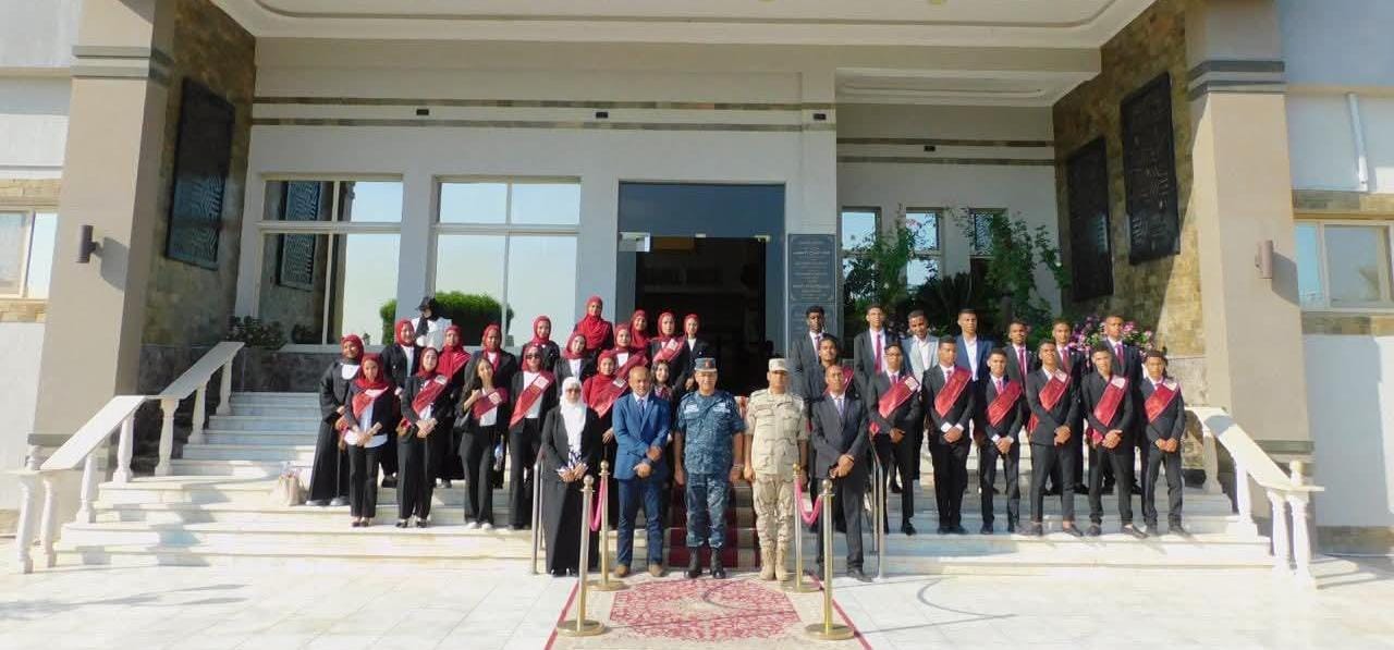 قاعدة سفاجا البحرية تستقبل طلاب جامعة الأقصر