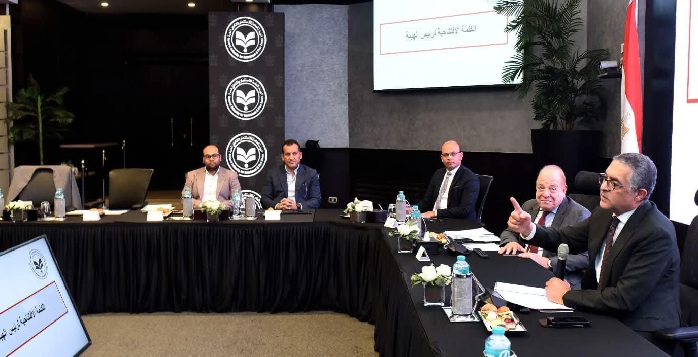 الهيئة العامة للاستثمار تبحث آليات دعم بيئة الأعمال مع مستثمري العاشر من رمضان