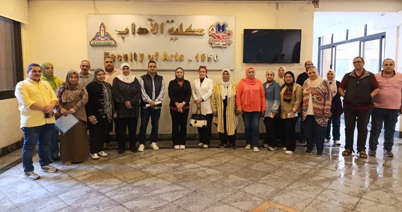"آداب عين شمس" تنظم دورة السلامة والصحة المهنية لأعضاء جهازها الإدارى