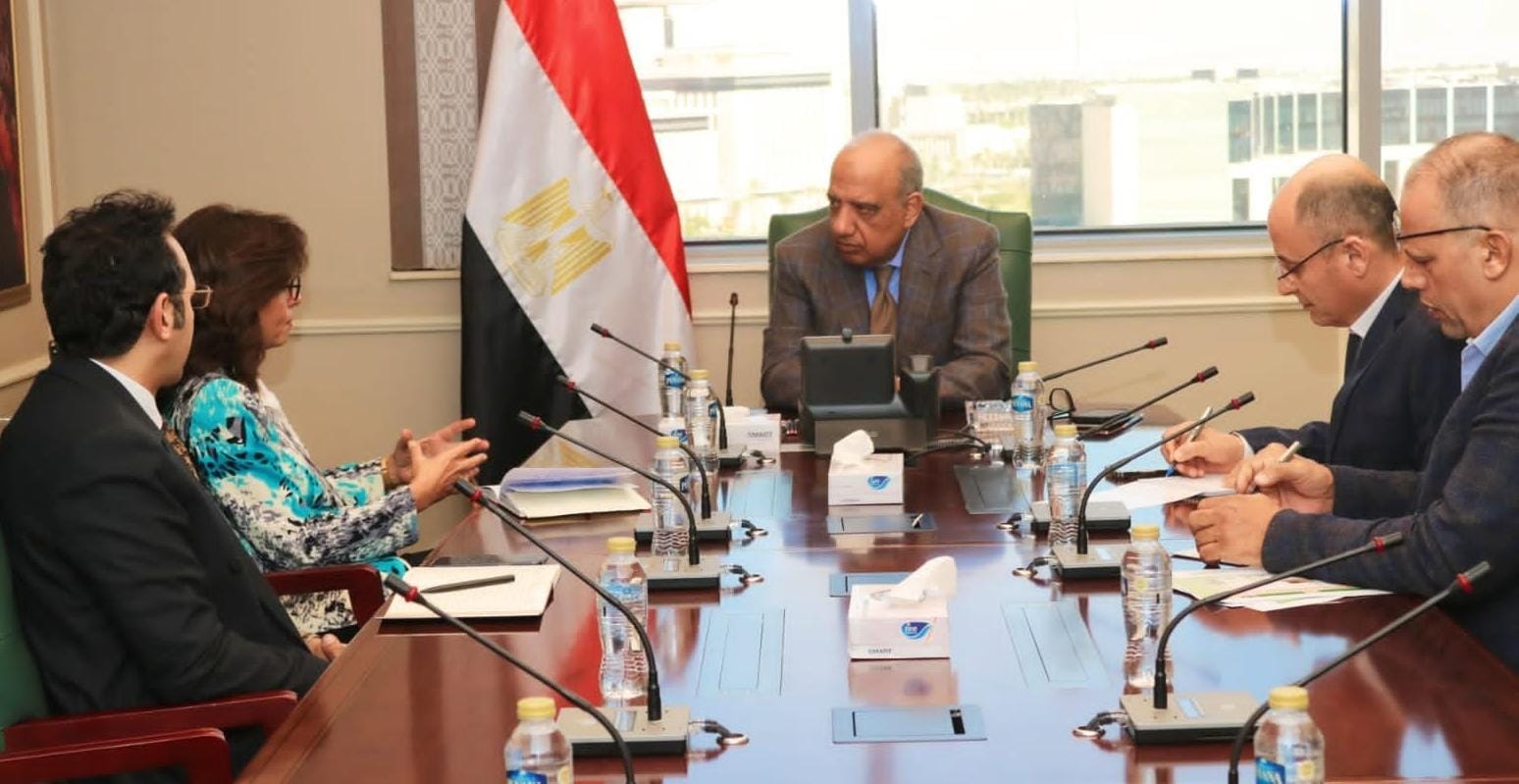 برامج متخصصة لقيادات الصف الثاني والثالث لتحسين الأداء بوزارة الكهرباء