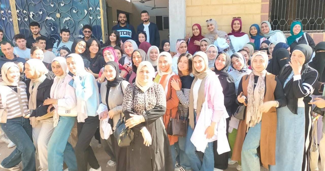 جامعة قناة السويس تنفذ حملة توعوية بقرية الوصفية