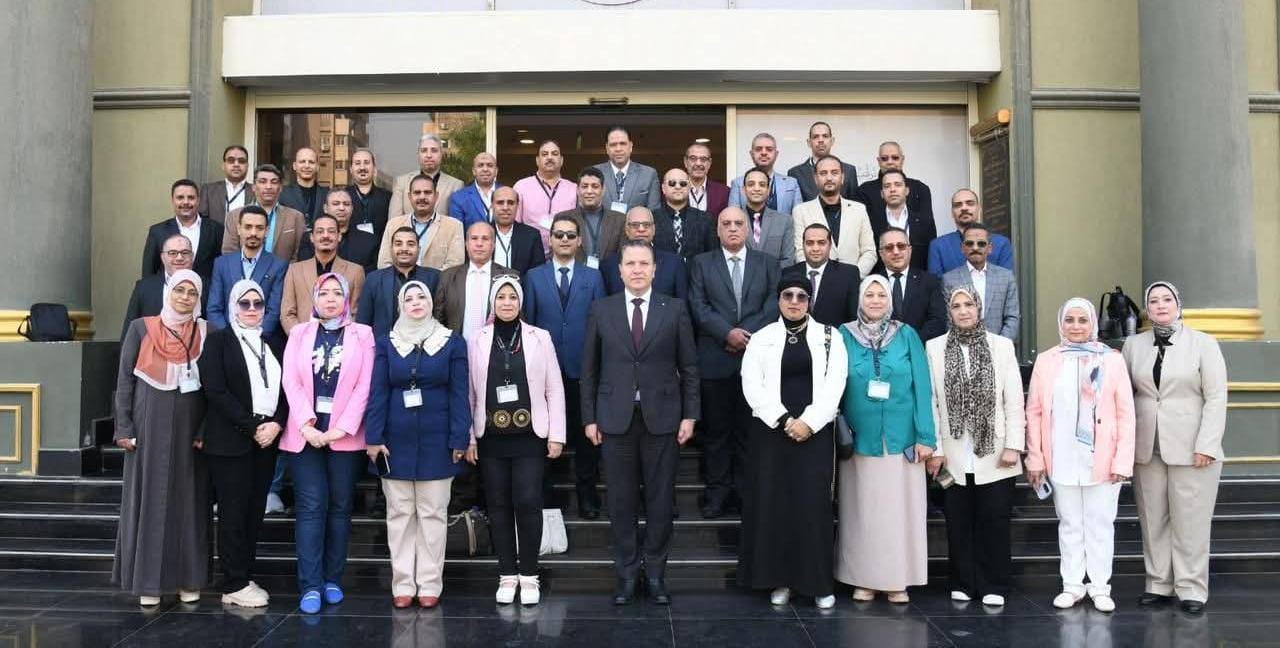 وفد من جامعة أسيوط يشارك في البرنامج التدريبي لمكافحة الفساد