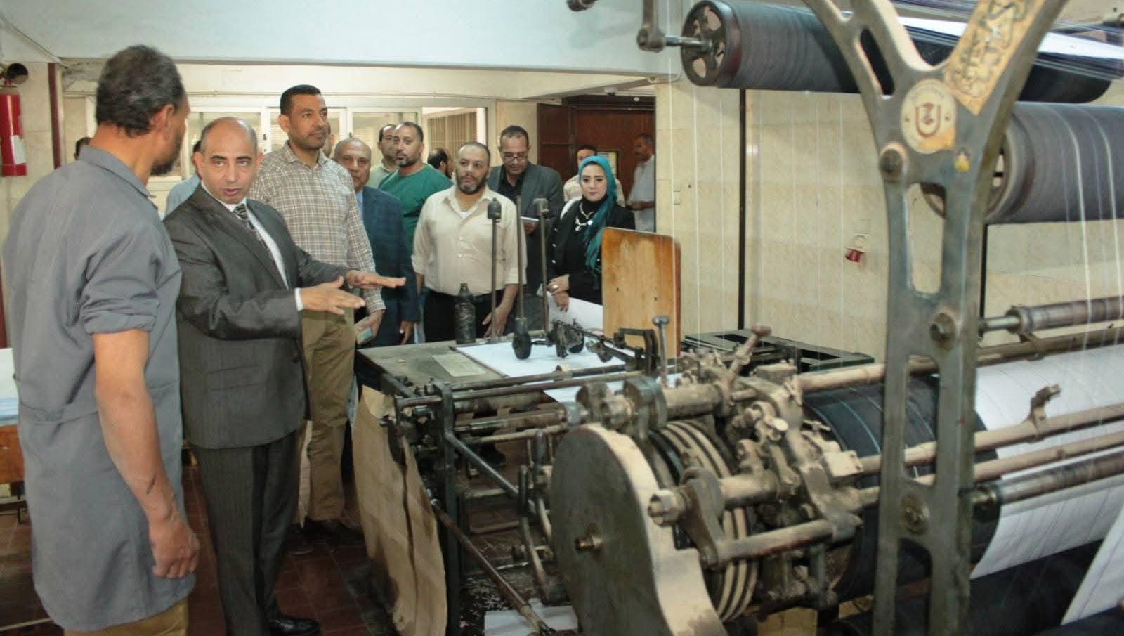مطبعة جامعة أسيوط تواصل تطوير خدماتها لدعم العملية التعليمية والبحثية